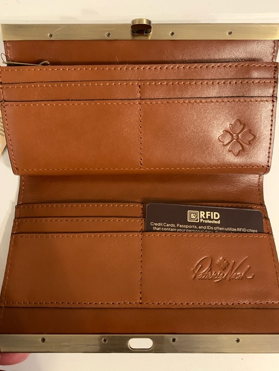 Patricia Nash Red and Orange Floral Leather Wallet - Picture 4 of 6